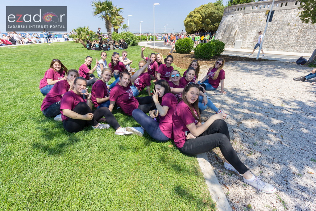 Ludijada zadarskih maturanata na Pozdravu suncu i Morskim orguljama