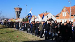 Image 380833 (auto) Image 380833 (auto)