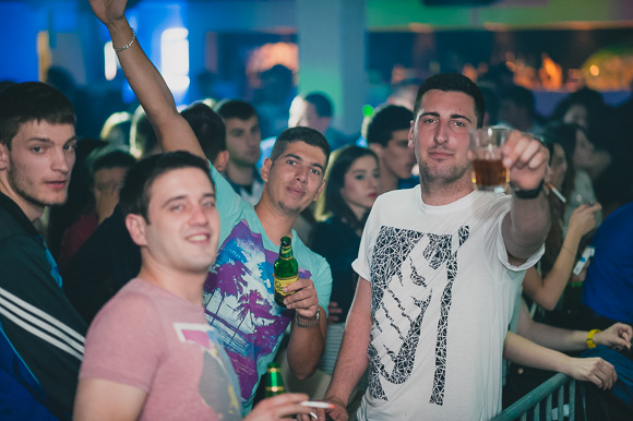 Zadarska večer s Ivicom Sikirićem Ićom u Hitch baru, 8.5.2015. (Foto: Ivan Toman) Zadarska večer s Ivicom Sikirićem Ićom u Hitch baru, 8.5.2015. (Foto: Ivan Toman)