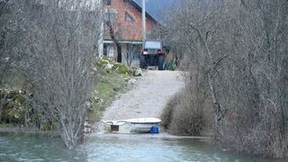 Na području Kosinja proglašeno izvanredno stanje obrane od poplava Na području Kosinja proglašeno izvanredno stanje obrane od poplava