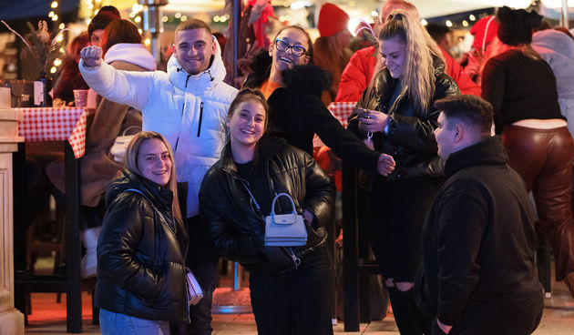 Sveti Nikola i bend Zaratino razveselili i zabavili posjetitelje