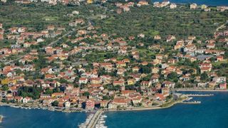 Let iznad Sukošana i Marine Dalmacija, Foto: Dino Stanin/PIXSELL Let iznad Sukošana i Marine Dalmacija, Foto: Dino Stanin/PIXSELL