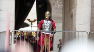 Split: Svakog dana car Dioklecijan i njegova supruga Priska pozdravljaju građane