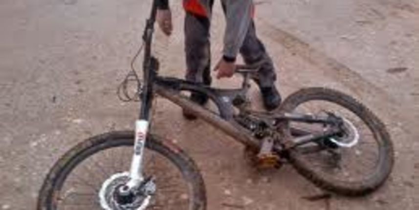 Ukraden vrijedan bicikl Ukraden vrijedan bicikl