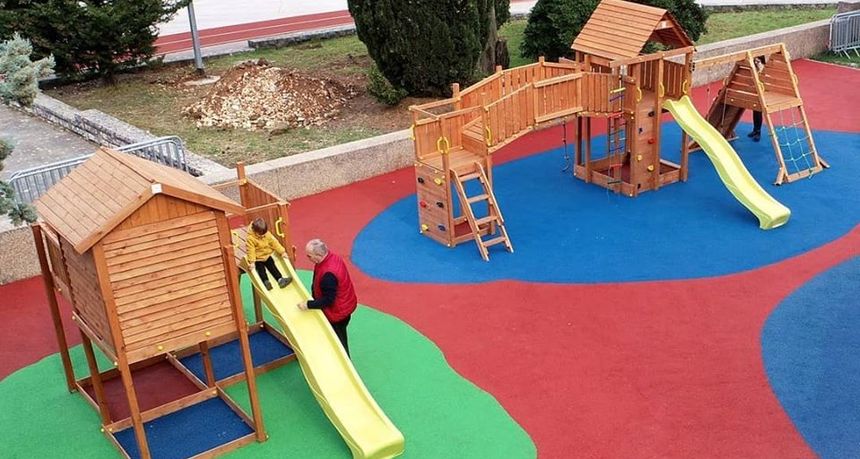 U SC Višnjik uređeni novi sadržaji za mališane U SC Višnjik uređeni novi sadržaji za mališane