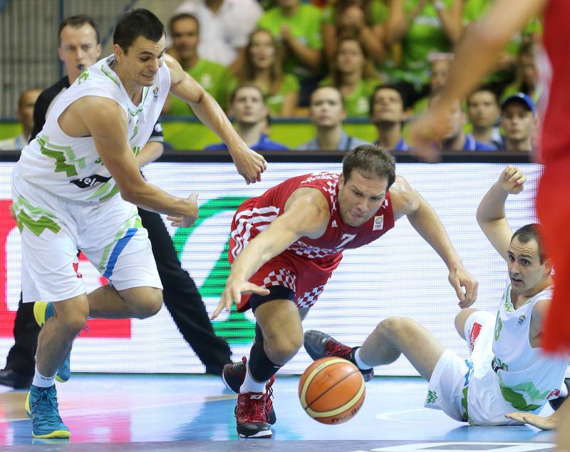Europsko prvenstvo u kosarci Eurobasket Slovenija 2013., skupina C. Slovenija – Hrvatska 74-76. Photo: Igor Kralj/PIXSELL Europsko prvenstvo u kosarci Eurobasket Slovenija 2013., skupina C. Slovenija – Hrvatska 74-76. Photo: Igor Kralj/PIXSELL
