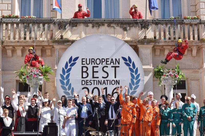 Zadru dodijeljeno priznanje European Best Destination 2016. Foto: Dino Stanin/PIXSELL Zadru dodijeljeno priznanje European Best Destination 2016. Foto: Dino Stanin/PIXSELL