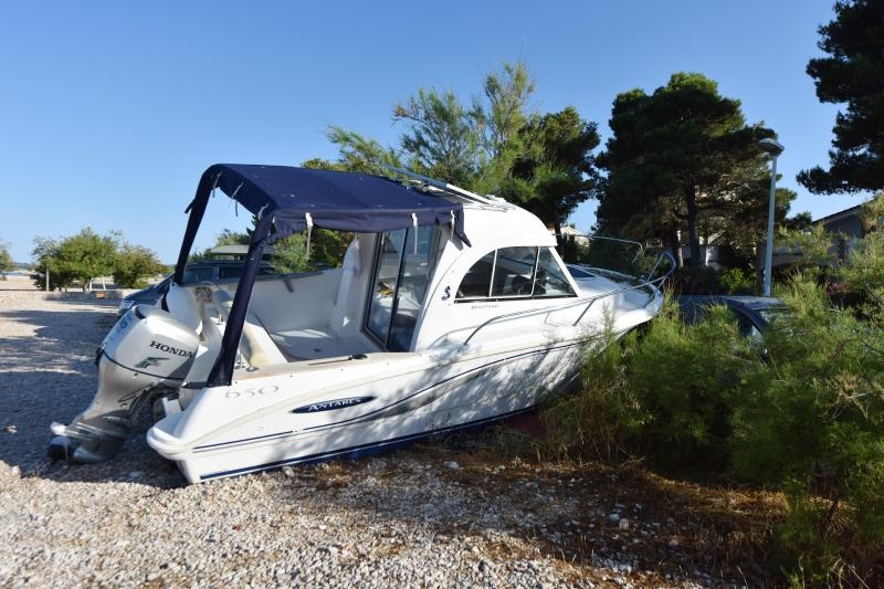 Pijan gliserom izletio na šibensku plažu Jadrija