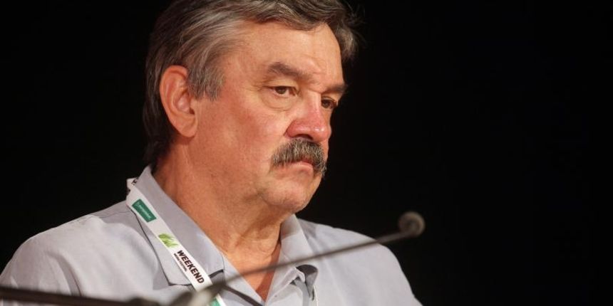 Image 378609 (auto) Image 378609 (auto)