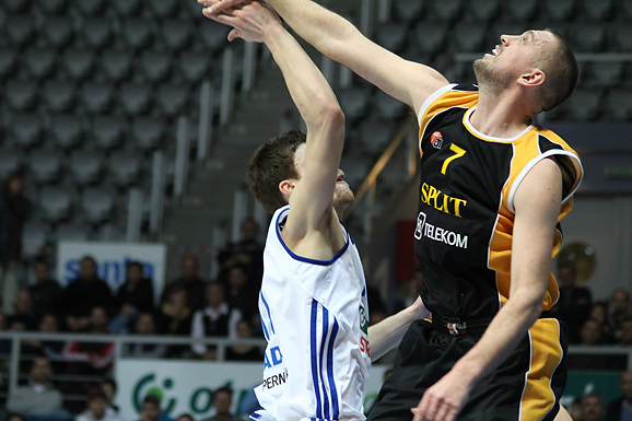 KK Zadar – KK Split 90-78 (foto:Saša Čuka) KK Zadar – KK Split 90-78 (foto:Saša Čuka)