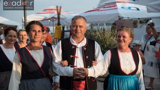 Otvoren 12. biogradski Gastro stol Otvoren 12. biogradski Gastro stol