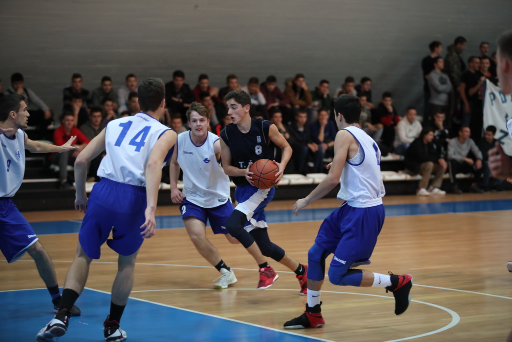 Utakmicom Pomorske i Tehničke škole otvorena košarkaška liga srednjih škola Zadarske županije Utakmicom Pomorske i Tehničke škole otvorena košarkaška liga srednjih škola Zadarske županije