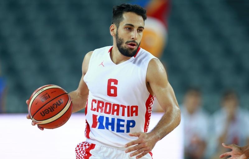 Arena Zagreb, Zagreb – Pripremni turnir za EuroBasket 2015., Hrvatska – BiH. Photo: Igor Kralj i Marko Lukunic/PIXSELL Arena Zagreb, Zagreb – Pripremni turnir za EuroBasket 2015., Hrvatska – BiH. Photo: Igor Kralj i Marko Lukunic/PIXSELL