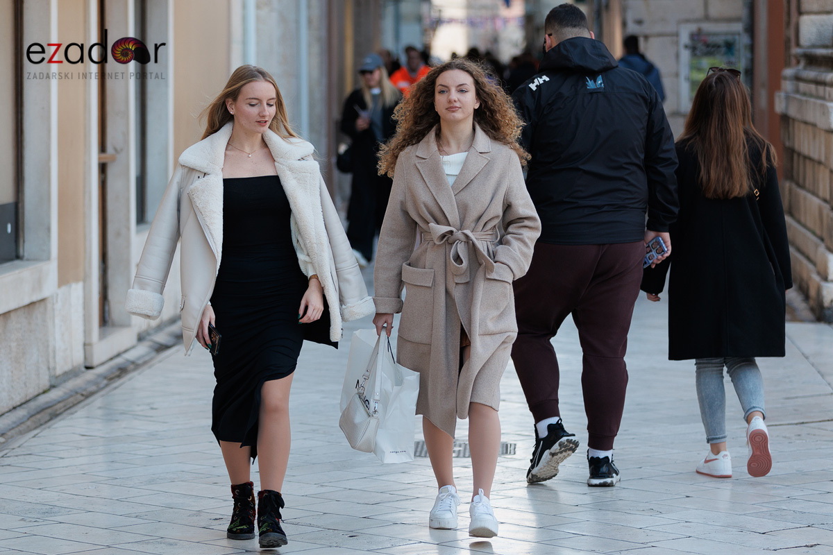 Đir po gradu, subotnja špica 25. studenog 2023. Đir po gradu, subotnja špica 25. studenog 2023.