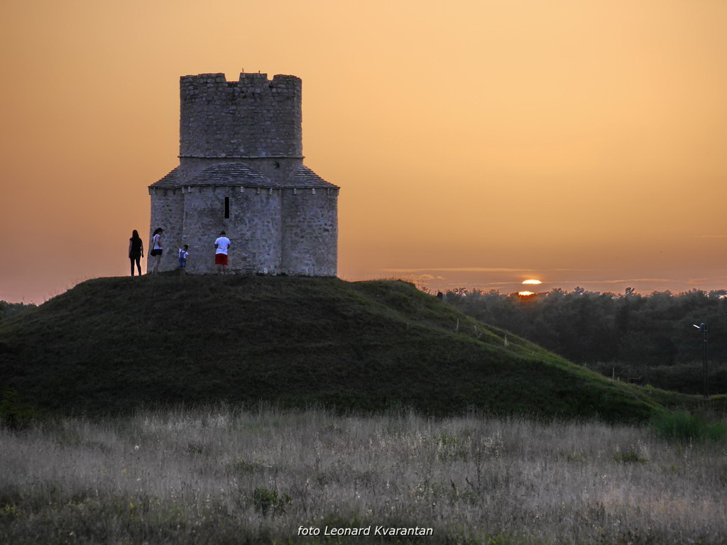 Zaton; solana Nin, foto-L. Kvarantan