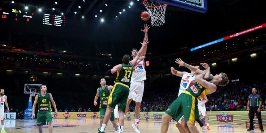 Lille, stadion Pierre Mauroy – Finale EuroBasketa 2015, Španjolska – Litva 80-63. Photo: Igor Kralj/PIXSELL Lille, stadion Pierre Mauroy – Finale EuroBasketa 2015, Španjolska – Litva 80-63. Photo: Igor Kralj/PIXSELL