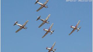 Međunarodni aeromiting u mađarskom Kecskemetu, 3. kolovoza, Krila Oluje, foto: Petar Mežnarek Međunarodni aeromiting u mađarskom Kecskemetu, 3. kolovoza, Krila Oluje, foto: Petar Mežnarek
