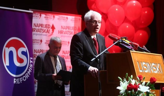 Zagreb – U maloj dvorani KD Vatroslav Lisinski odrzano predstavljanje kandidacijskih lista koalicije Uspjesna Hrvatska (Naprijed Hrvatska!- Progresivni savez, Narodna stranka – reformisti, Stranka hrvatskih umirovljenika i Zeleni forum). Radimir Cacic, I