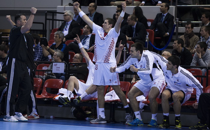 Zaragoza, Spanjolska, 230113.
Gradska dvorana Principe Felipe.
Svjetsko prvenstvo u rukometu za muskarce Spanjolska 2013.
Utakmica cetvrtfinala izmedju reprezentacija Hrvatske i Francuske.
Na fotografiji: slavlje hrvatskih igraca nakon pobjede.
Foto: Ante Zaragoza, Spanjolska, 230113.
Gradska dvorana Principe Felipe.
Svjetsko prvenstvo u rukometu za muskarce Spanjolska 2013.
Utakmica cetvrtfinala izmedju reprezentacija Hrvatske i Francuske.
Na fotografiji: slavlje hrvatskih igraca nakon pobjede.
Foto: Ante