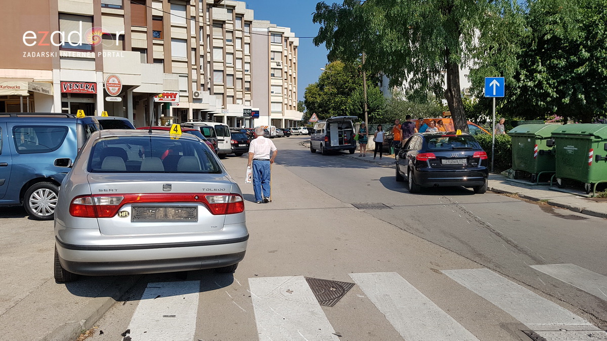 Sudar na križanju kod Marine Tankerkomerc, stradala četiri automobila