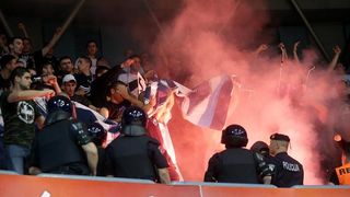 Intervencija policije na tribini s navijačima Zadra na utakmici Cibone i Zadra (80-71). Photo: Goran Stanzl/PIXSELL Intervencija policije na tribini s navijačima Zadra na utakmici Cibone i Zadra (80-71). Photo: Goran Stanzl/PIXSELL