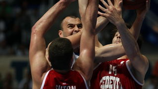 Zagreb, 180513.
Dvorana Kresimira Cosica. Kosarkaska utakmica polufinala doigravanja za prvaka Hrvatske (1 utakmica) izmedju KK Zadar i KK Cedevita.
Na fotografiji: igrac Zadra Ive Ivanov.
Foto: Jure Miskovic / CROPIX Zagreb, 180513.
Dvorana Kresimira Cosica. Kosarkaska utakmica polufinala doigravanja za prvaka Hrvatske (1 utakmica) izmedju KK Zadar i KK Cedevita.
Na fotografiji: igrac Zadra Ive Ivanov.
Foto: Jure Miskovic / CROPIX