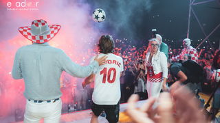 Zadar priredio čudesan doček svojim Vatrenim herojima (1)