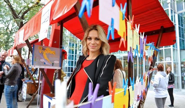 Gajeva ulica, Zagreb – Zenska soba – Centar za seksualna prava organizirao je povodom Nacionalnog dana borbe protiv nasilja nad zenama javnu akciju u svrhu osvjestavanja javnosti o problematici nasilja nad zenama. Ivana Maric. Photo: Nina Djurdjevic/PIXSE