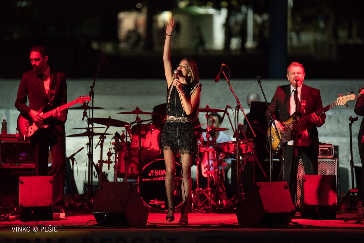 Severina oduševila nastupom na bazenu Ilirije u Biogradu na Moru