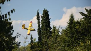 Zračne i kopnene snage gase požar kod Kožina Zračne i kopnene snage gase požar kod Kožina