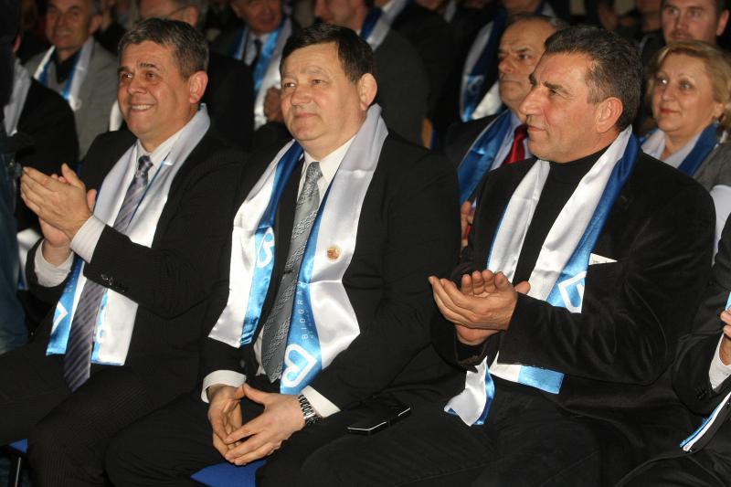 Grad Biograd na moru odrzao je svecanu sjednicu na kojoj su urucene zahvalnice zasluznim gradjanima. Sjednici su nazocili i generali Ante Gotovina i Mladen Markac koji je proglasen za pocasnog gradjanina. Photo: Dino Stanin/PIXSELL