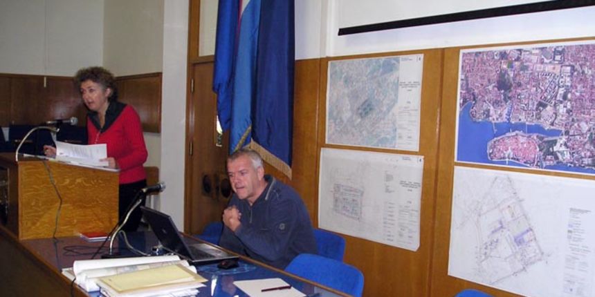 OLYMPUS DIGITAL CAMERA OLYMPUS DIGITAL CAMERA