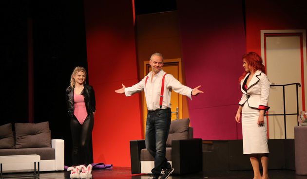 HNK Zadar: Premijera predstave “Besplatan Wi-Fi”