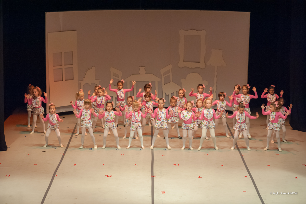 HNK Zadar: Predstava plesne udruge Gesta – “Odgojooj”