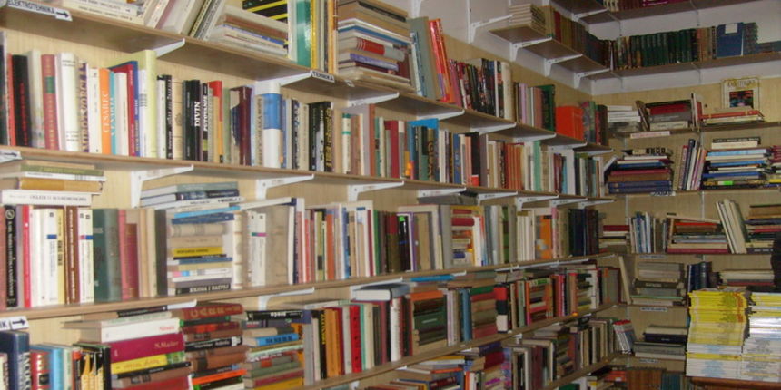 Knjige u antikvarijatu Knjige u antikvarijatu