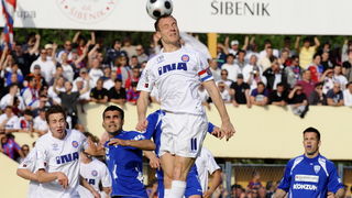 Sibenik ,050510.
Stadion Subicevac.
Druga utakmica finala Kupa RH NK Sibenik NK Hajduk (Split).
Na slici: Srdjan Andric sa loptpom na glavi.
Foto: Niksa Stipanicev / CROPIX