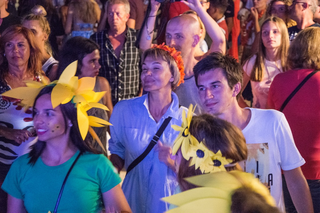 Paški ljetni karneval 2017 – maškarana povorka