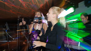 Toto i kraljice u Posh Pubu – foto Ivan Toman Toto i kraljice u Posh Pubu – foto Ivan Toman