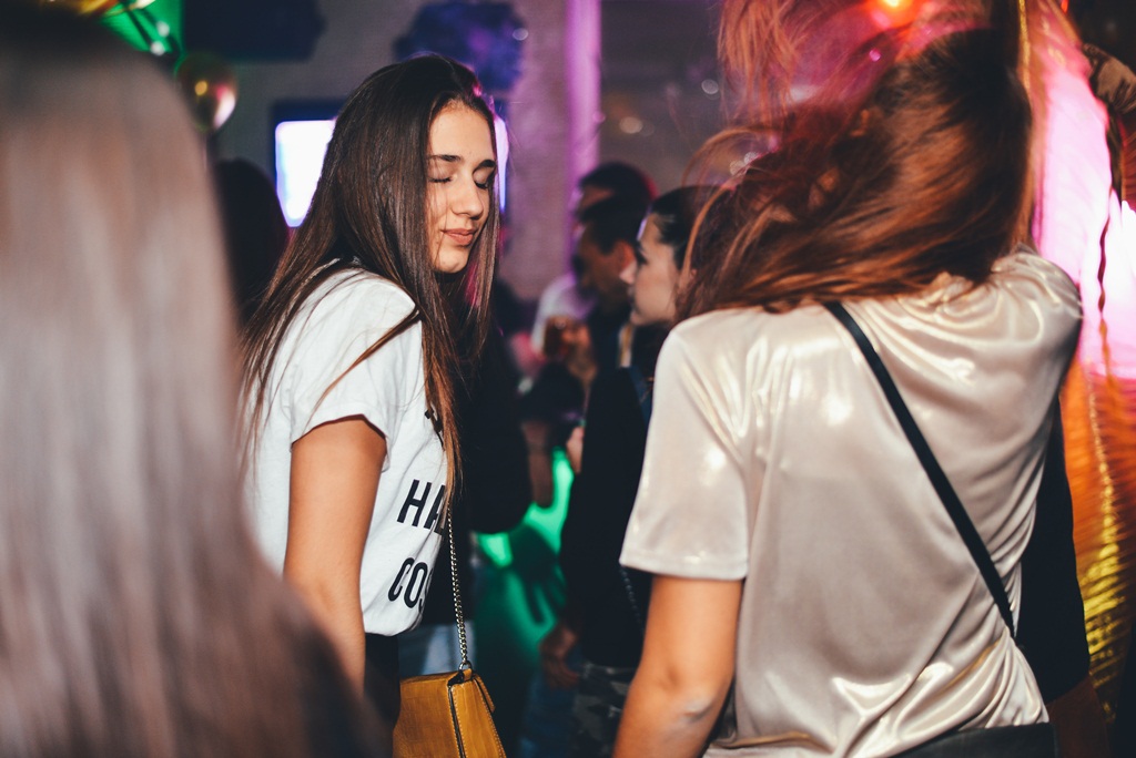 Votka party u Svarog Baru, Foto: Iva Perinčić Votka party u Svarog Baru, Foto: Iva Perinčić