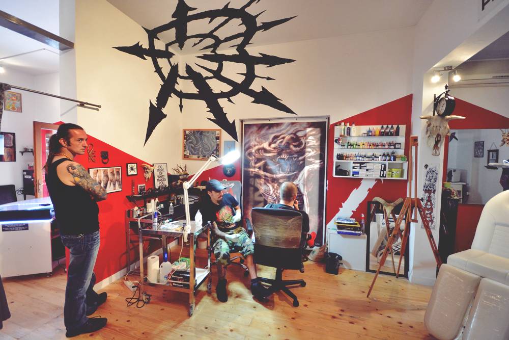 Tattoo & piercing studio Tiamat ; foto Iva Perinčić Tattoo & piercing studio Tiamat ; foto Iva Perinčić