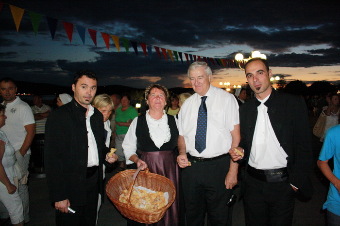 Biograd: Sjecanje na Hirosimu 6. kolovoza 2010. Biograd: Sjecanje na Hirosimu 6. kolovoza 2010.