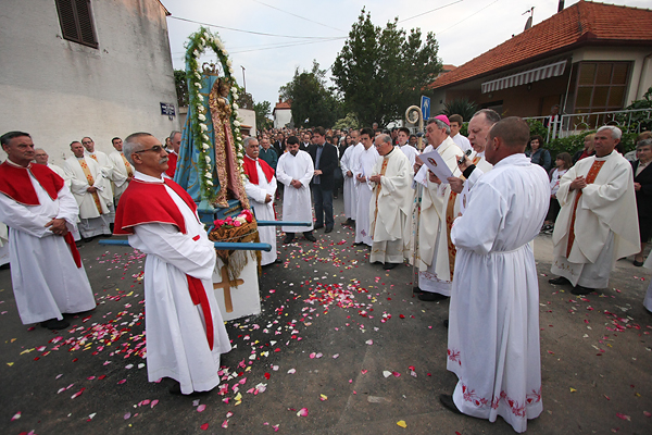 Proslava blagdana Gospe Loretske u Arbanasima(Foto:Saša Čuka)