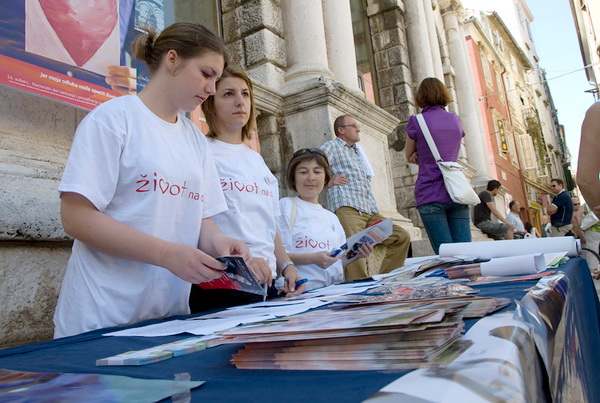 Akcija “Zivot na dar” na Narodnom trgu