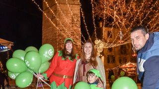 Mia Negovetić i klapa Munita oduševili na Adventu