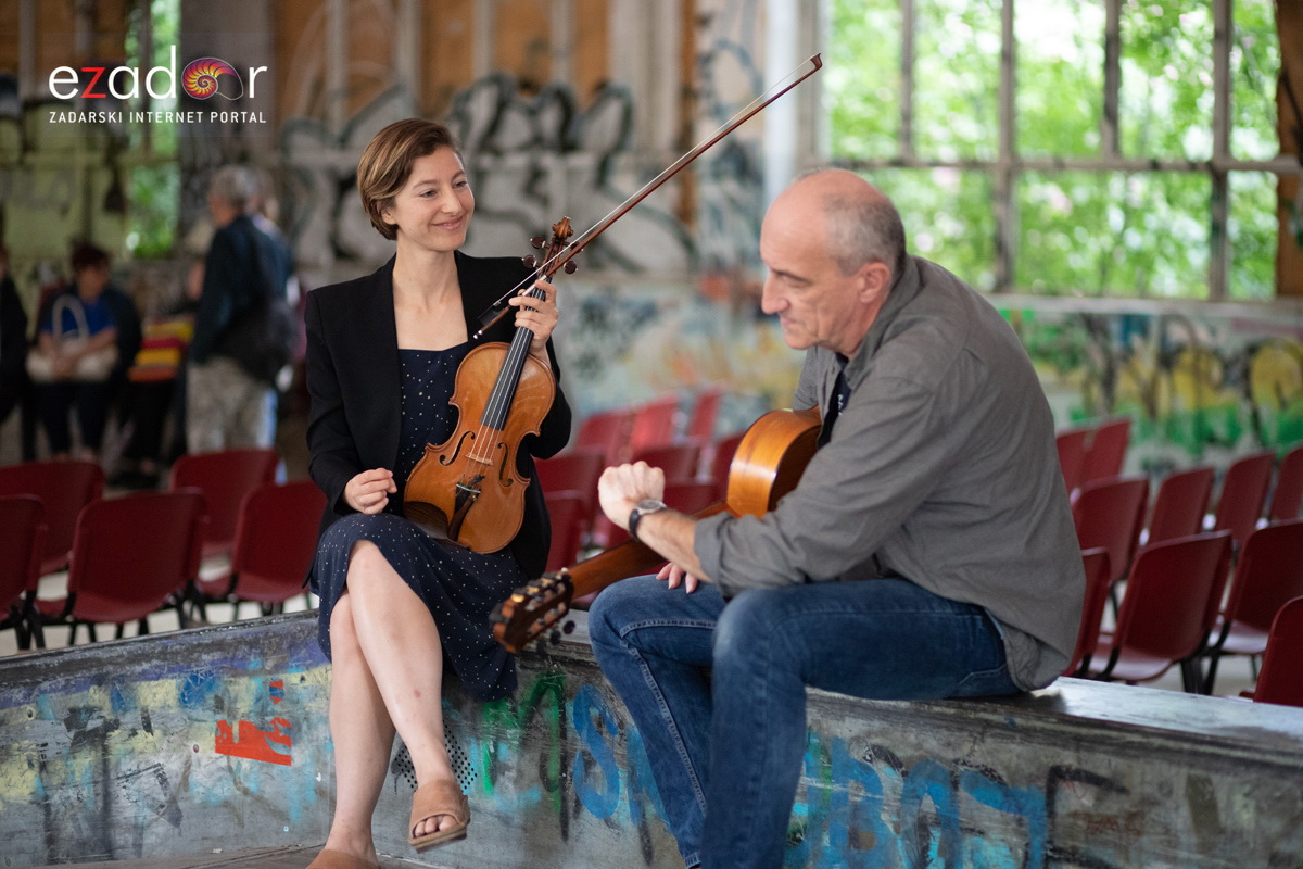 KvartArt 2018: Intimna večer u skate parku uz vrhunski koncert Miroslava Tadića i Yvette Holzwarth KvartArt 2018: Intimna večer u skate parku uz vrhunski koncert Miroslava Tadića i Yvette Holzwarth