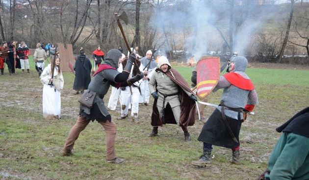 Uprizorenje Bitke kod Stubice, povodom 441. obljetnice Seljacke bune. Prikazana je jedna od prvih borba seljaka predvodjenih Matijom Gubcem protiv vojske Franje Tahija u kojoj su seljaci osvojili utvrdu Franje Tahija.