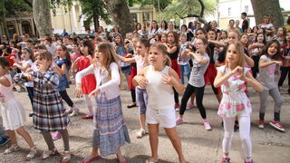 Posljednji dan nastave u OŠ Petra Preradovića u ritmu zumbe Posljednji dan nastave u OŠ Petra Preradovića u ritmu zumbe