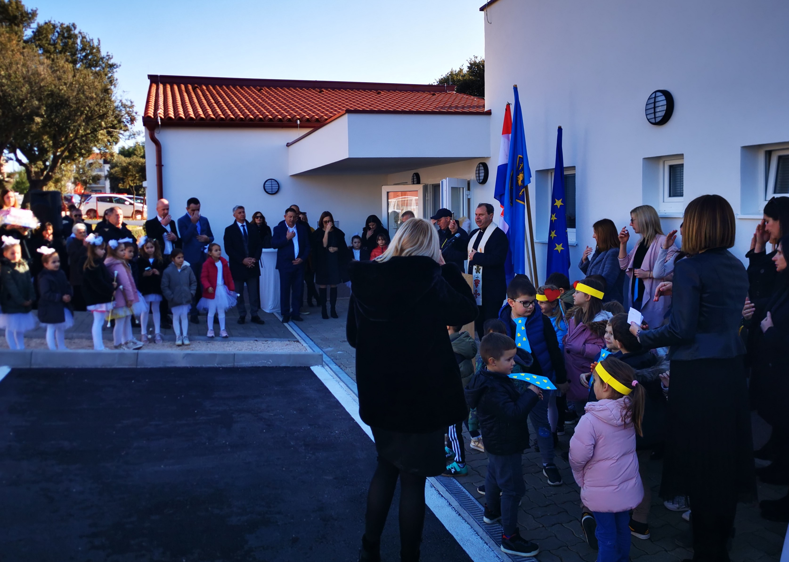 Otvoren dječji vrtić u Pakoštanima i započeli radovi na izgradnji luke u Dragama Otvoren dječji vrtić u Pakoštanima i započeli radovi na izgradnji luke u Dragama