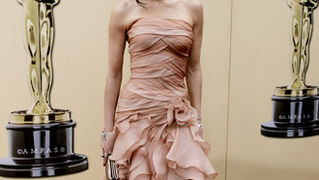 82. Red Carpet Oscara (oscar.go.com)