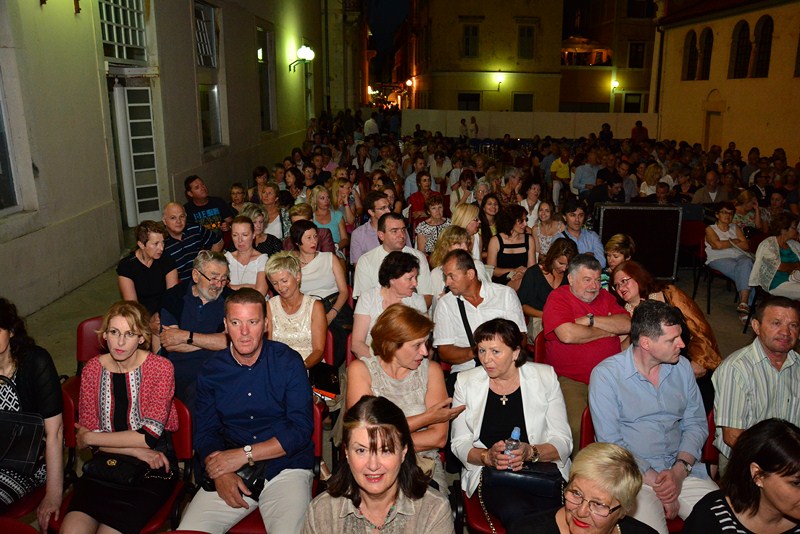 20. zadarsko kazalisno ljeto, noa, love medicine